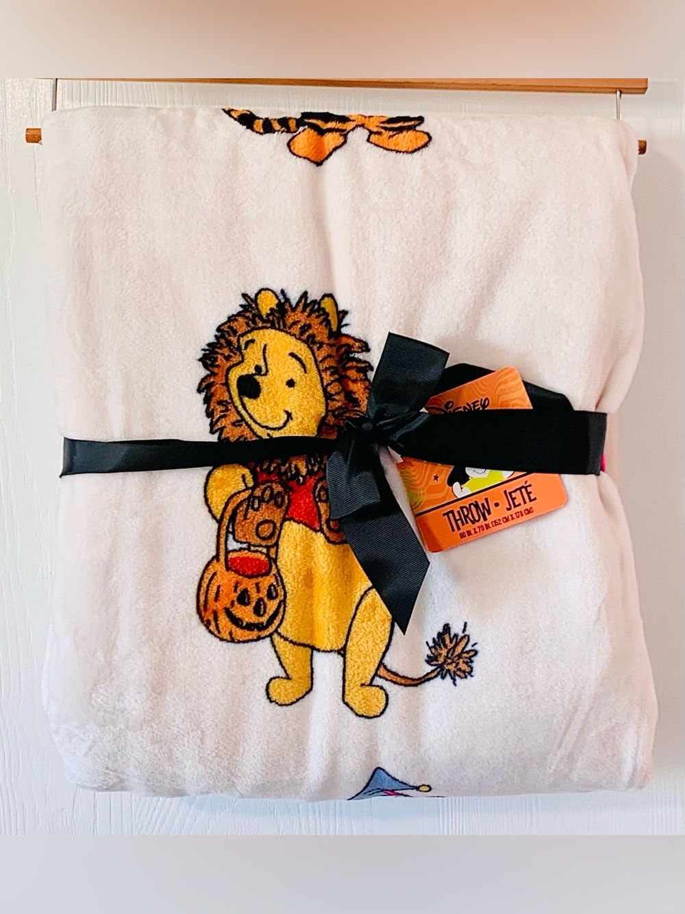 Disney Winnie The Pooh Halloween Costumes Throw Blanket